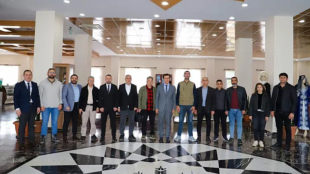 ''Türkiye yetişmiş insanını en kolay israf eden ülke''