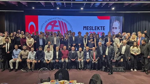 25 yılı dolduran harita mühendislerine plaket