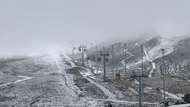 Erciyes beyaz örtüye kaplandı