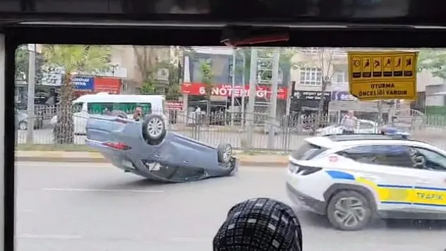 Şanlıurfa'da otomobil ters döndü