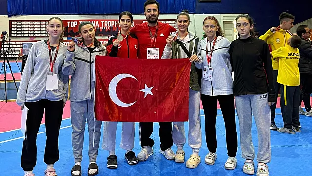 Arnavutluk'ta büyük başarı