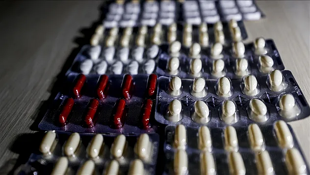 Ülkede kullanılan ilaçların yüzde 90'ını üretiyor