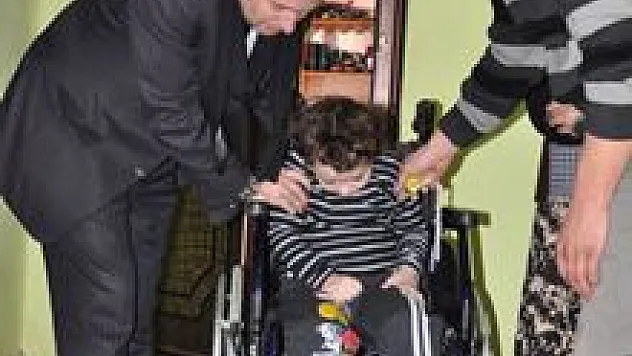 Başkan Belur, Küçük Aylin'i sevindirdi