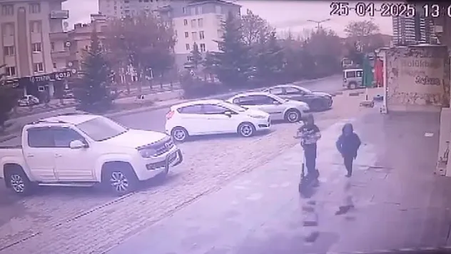 Elektrikli scooter çalan hırsızlar yakalandı