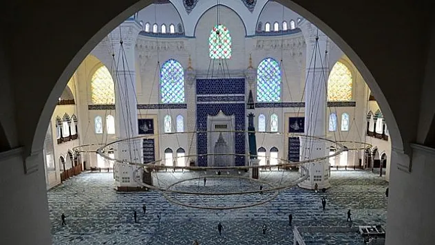 Büyük Çamlıca Camisi milyonları ağırlıyor