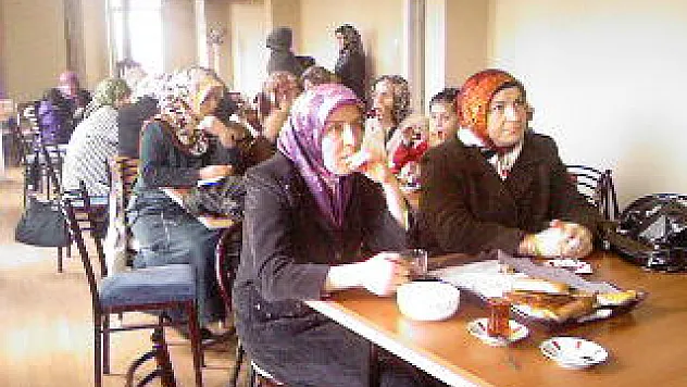 Hak geldi Batıl zail oldu