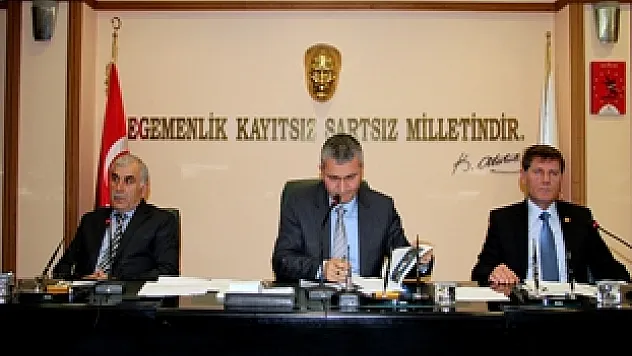 Özel İdare Bütçenin 3 Katı Daha Para Harcadı