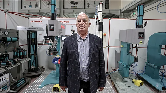 Projesini çizdiği silindirler 70 ülkede kullanılıyor