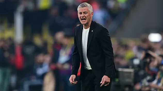 Solskjaer, galibiyet sayılarında Mourinho'yu geçti