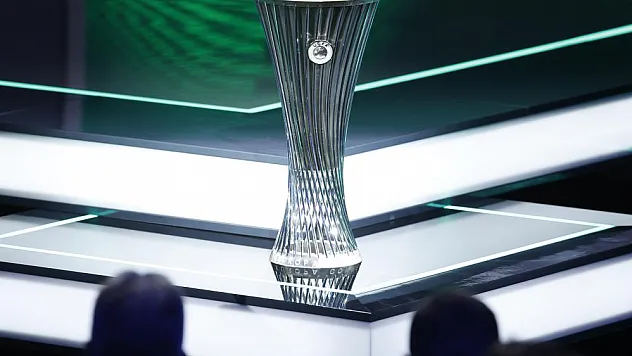 UEFA Konferans Ligi'nde finalin adı belli oluyor
