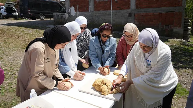Türkiye'ye gelen kafile, coğrafi işaretli siyezi inceledi