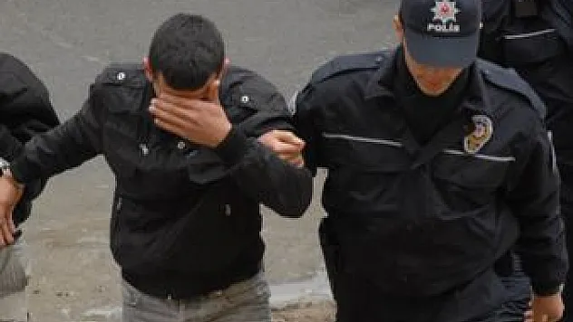 Ruhsatsız tabancayla yakalanmaya gözaltı