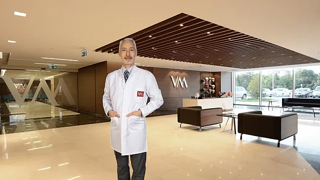 'Uzun süre masa başında çalışmak boyun fıtığı sebebi'