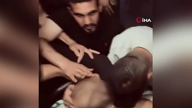 İsrail, Gazze Şeridi'ndeki Nasır Hastanesi'ne saldırdı