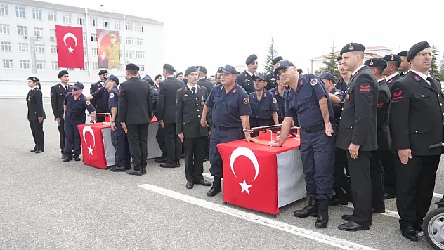 33 engelli vatandaş 1 günlüğüne asker oldu