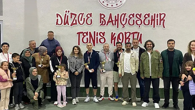 Kortların şampiyonu belli oldu