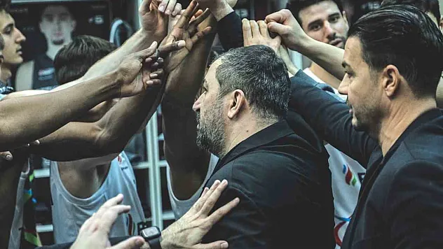 Play-in için sahaya çıkıyor