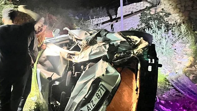 Otomobil şarampole yuvarlandı