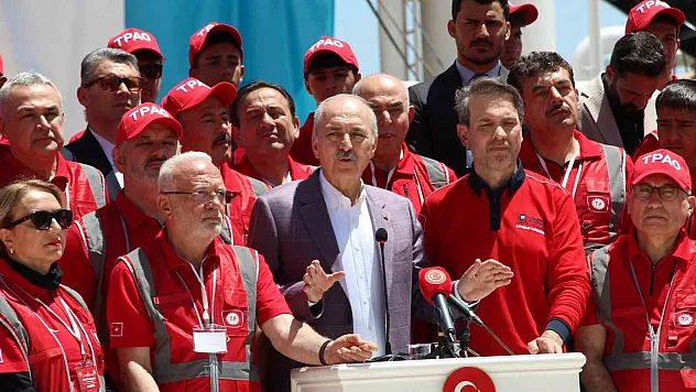 'Bu dağlarda artık kardeşlik türküleri söylenecek'