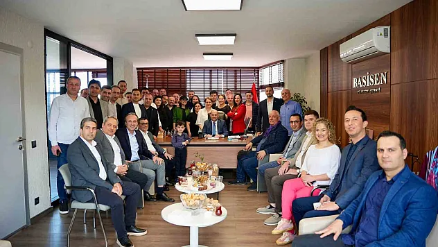 BASİSEN 61 yaşında