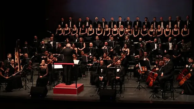 'Yankılı Tepeler' sahnede