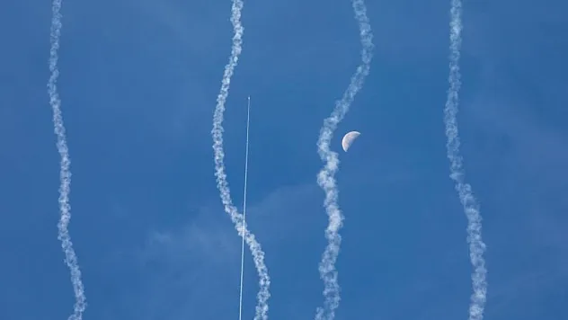 İsrail ordusu 'savaş durumu alarmı' ilan etti