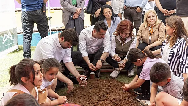 'Doğadan al doğaya kat' sloganıyla tohumlar yaygınlaşıyor