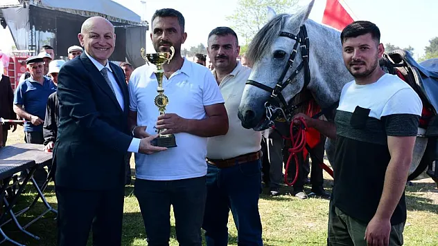 Rahvan At Yarışları coşkusu