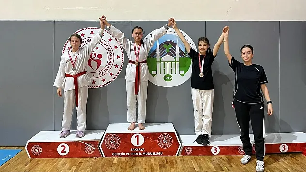 Altyapı sporcularından 82 madalya