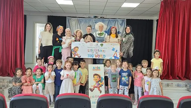 'Bir Aile Tiyatrosu' isimli oyun sergilendi