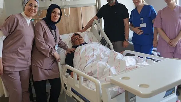 V-notes yöntemiyle rahim alma operasyonu gerçekleştirildi