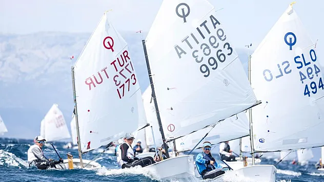 Çeşme'de, yelkende kıyasıya rekabet