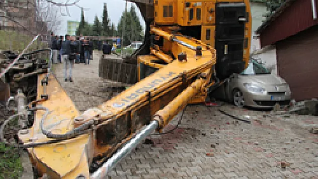 İş makinesi facia çıkartıyordu