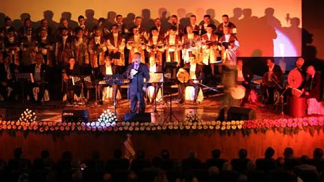 Tasavvuf Musikisi Korosu Sahne aldı
