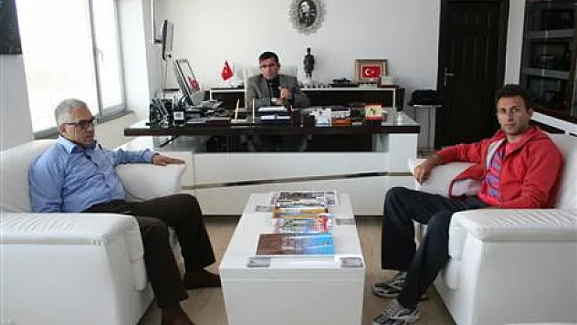 Eski Başkanını ziyaret etti