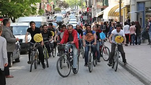 Gençlik Muhalefeti'nden Bisikletli Eylem