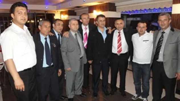 Veda yemeğinde buluştular