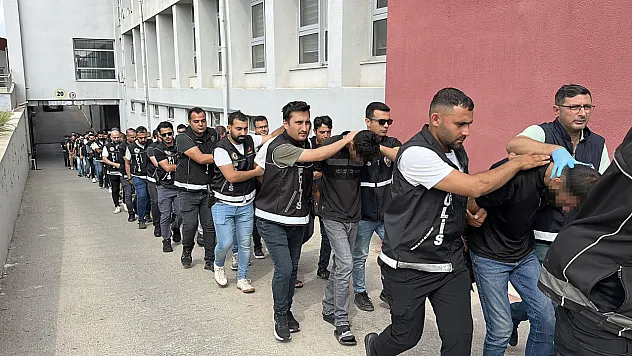 159 şüphelinin kimliği tespit edildi