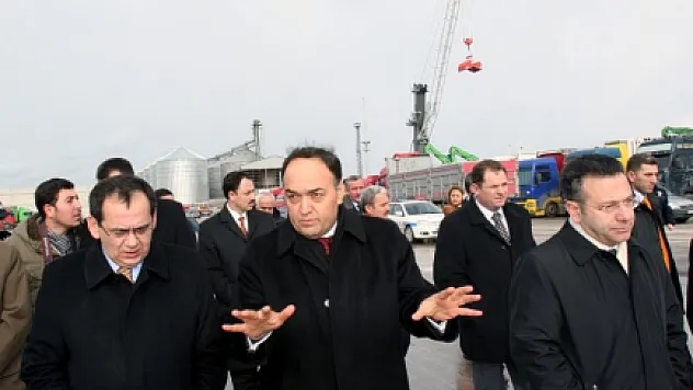 Bakan Demir limandaki çalışmalardan memnun kaldı