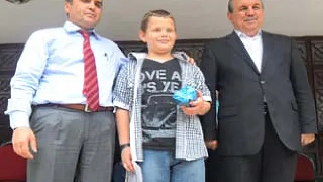 M.Kemal İ.Ö.O'da karne töreni