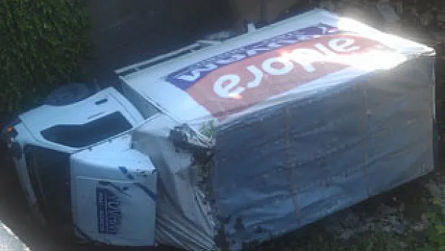 LOVELET ÖNÜNDE TRAFİK KAZASI ...