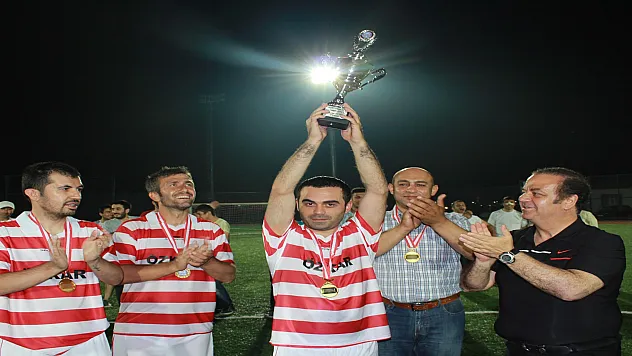 Kaymakamlık Turnuvasının şampiyonu ÖZKAR oldu