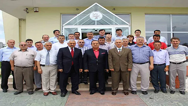 Müdürlere veda yemeği