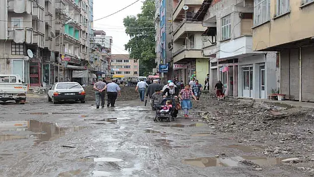 Üstü tamamda peki ya altı