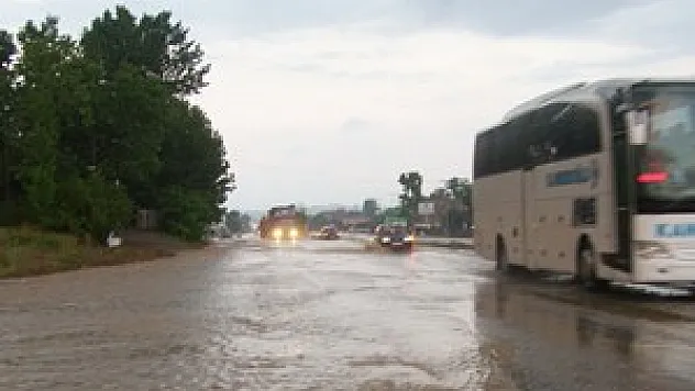 Samsun-Ankara yolu ulaşımı aksadı