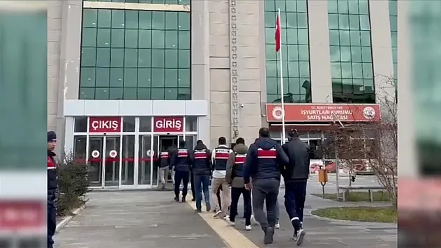 17 İlde Siber Dolandırıcılık Operasyonu: 188 Şüpheli Yakalandı