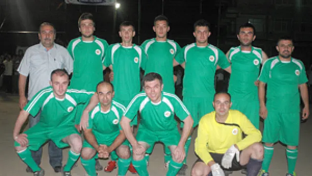 Yarı Final'de heyecanı büyüledi