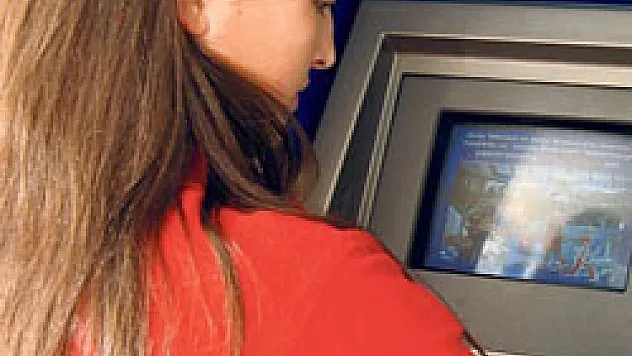 Eşi vefat eden 144 bin kadına maaş bağlandı