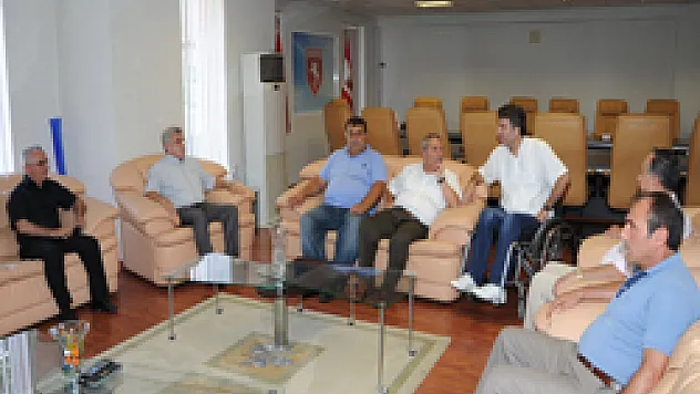 Demirtaş'tan Kar'a ziyaret