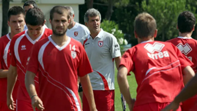 Samsunspor'un yeni isimleri antremanda